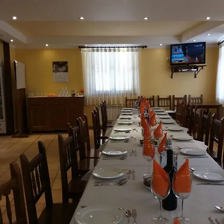 אורחן Hospederia Prepirineo Undués-Pintano