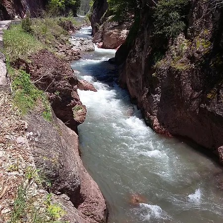 Hospederia Prepirineo * Undués-Pintano