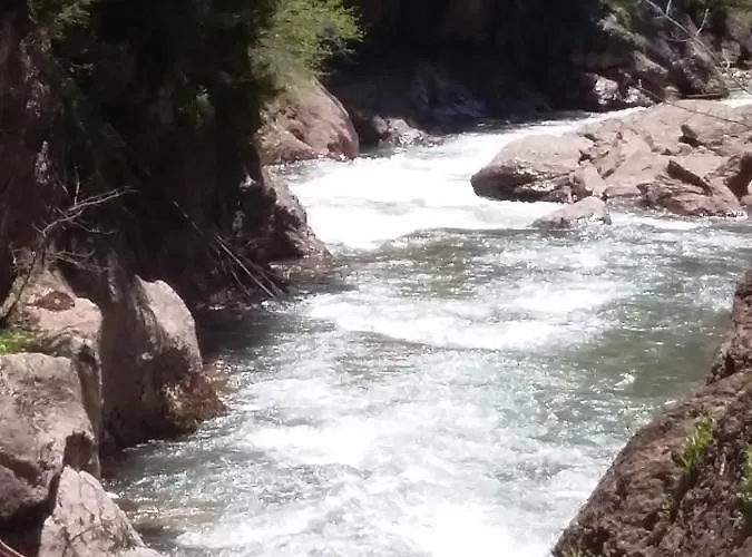 Hospederia Prepirineo Inn *